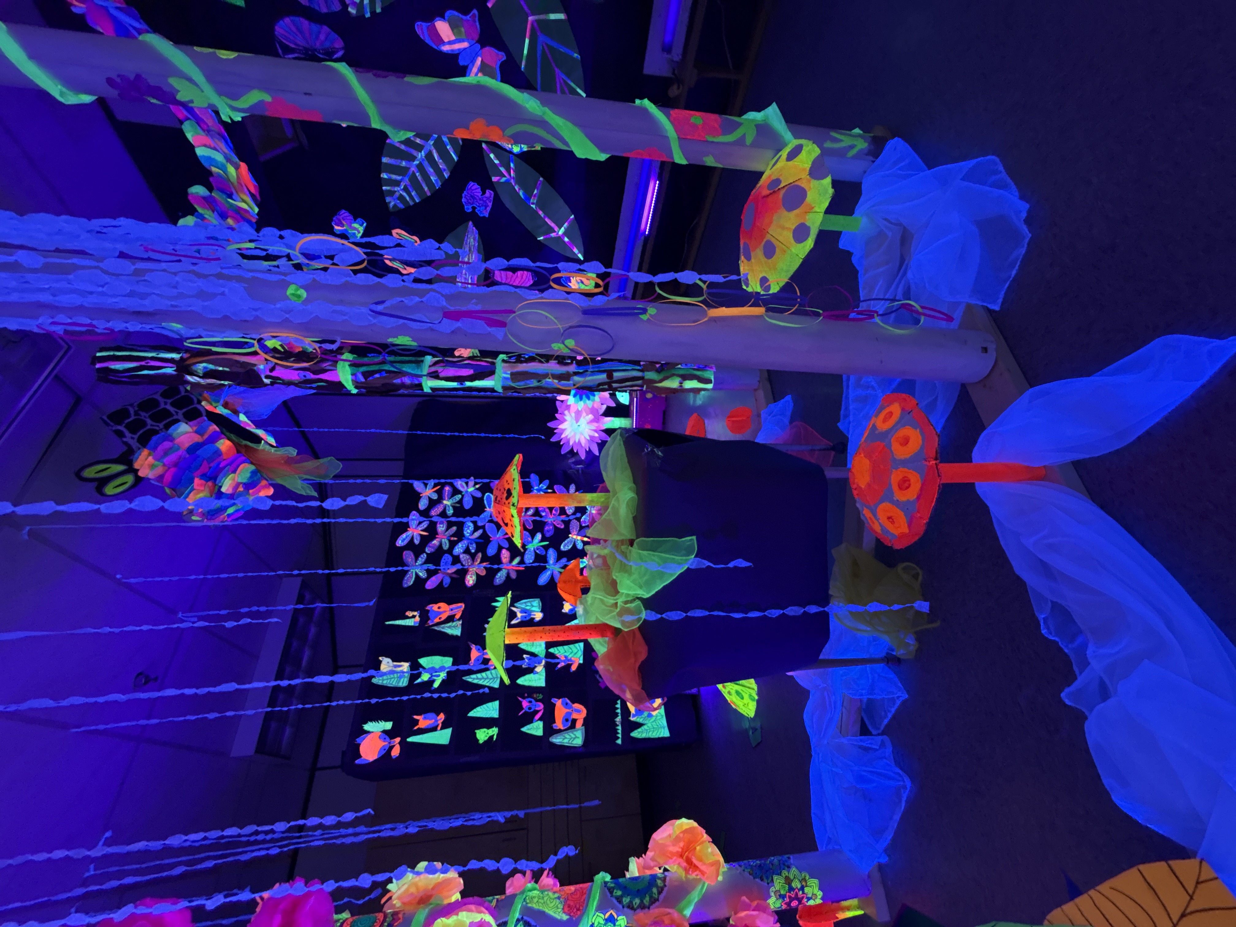 Glow Gallery - HPE